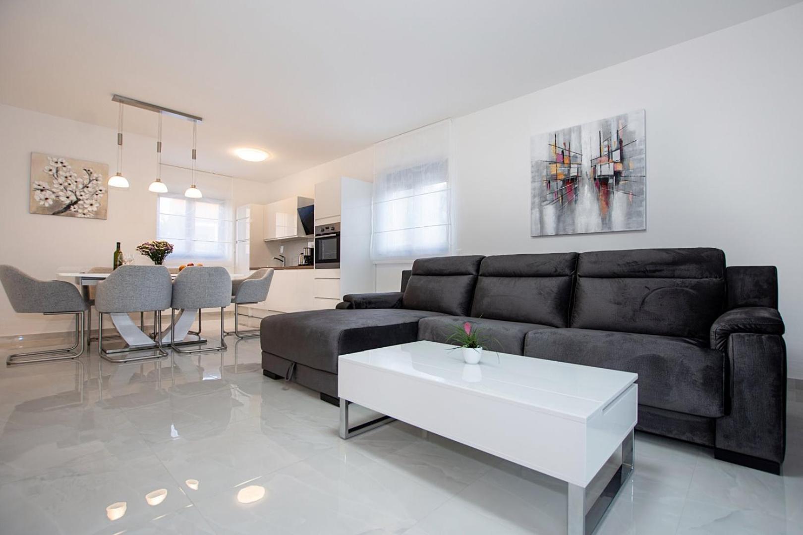 Villa Stella - Crowonder Luxury Rent Turanj Ngoại thất bức ảnh
